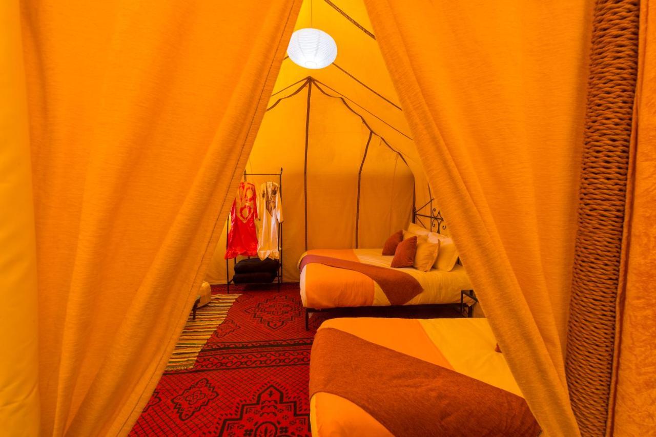 Luxury Bega Camp Hotel เมอร์ซูกา ภายนอก รูปภาพ