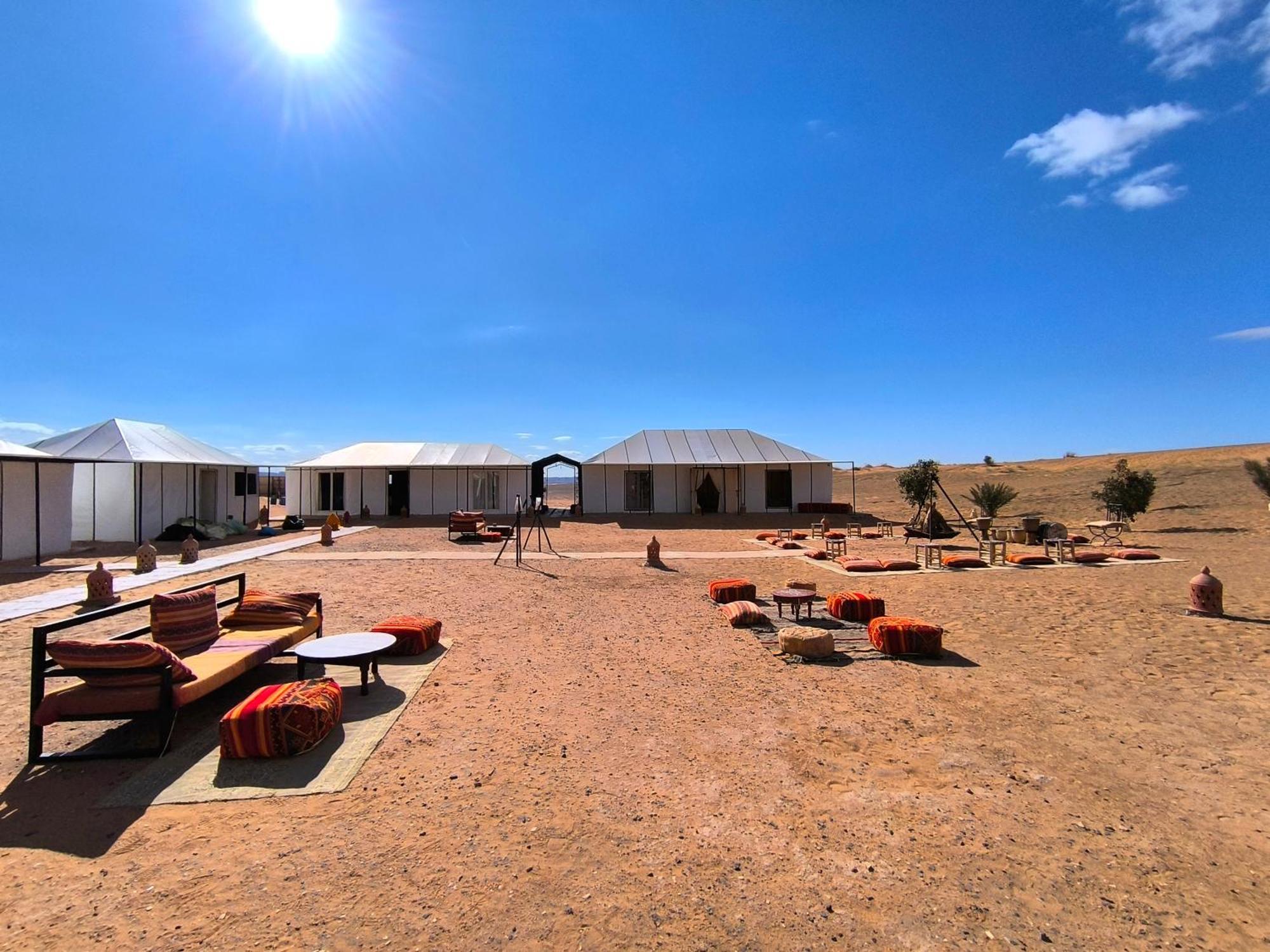Luxury Bega Camp Hotel เมอร์ซูกา ภายนอก รูปภาพ